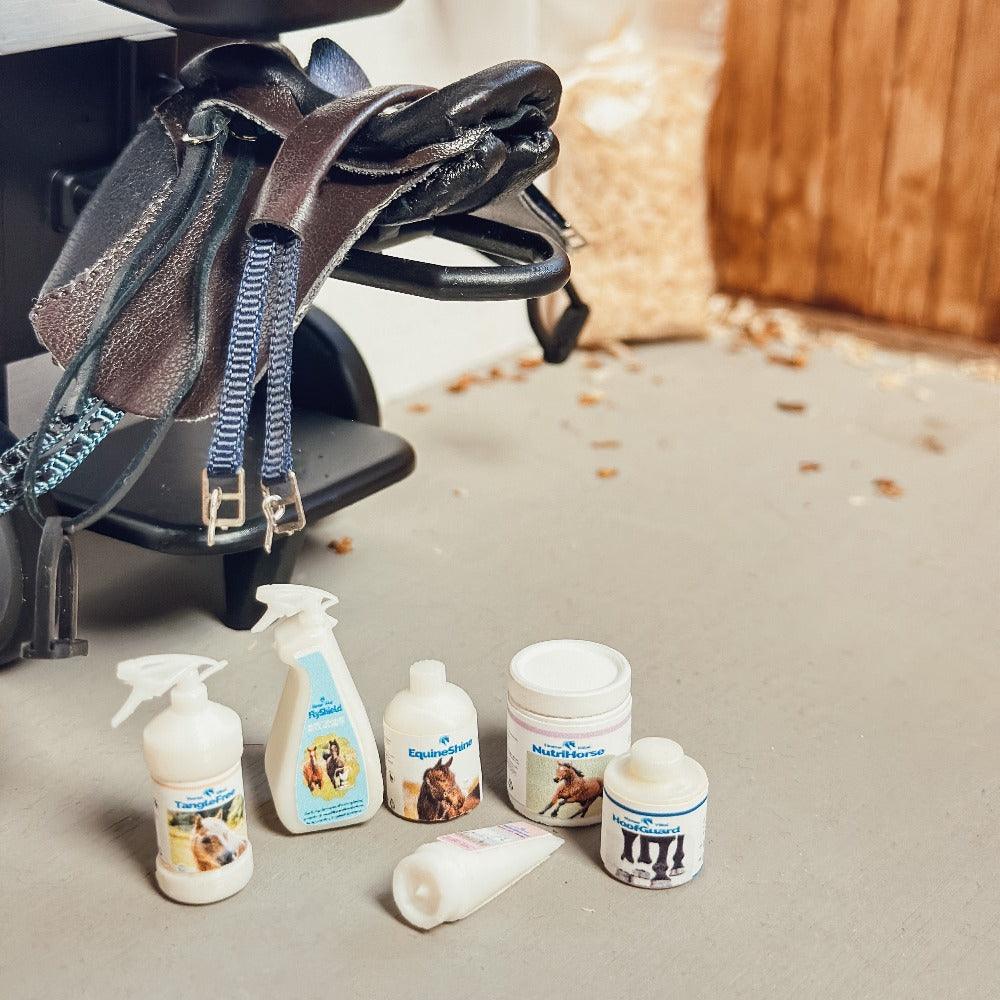 3D printed horse care products for Breyer Classics horses (Scale 1:12)