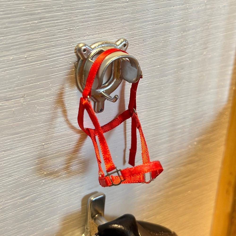 3D printed Briddle hook for Breyer Classics model horses - Scale 1:12 -) silver