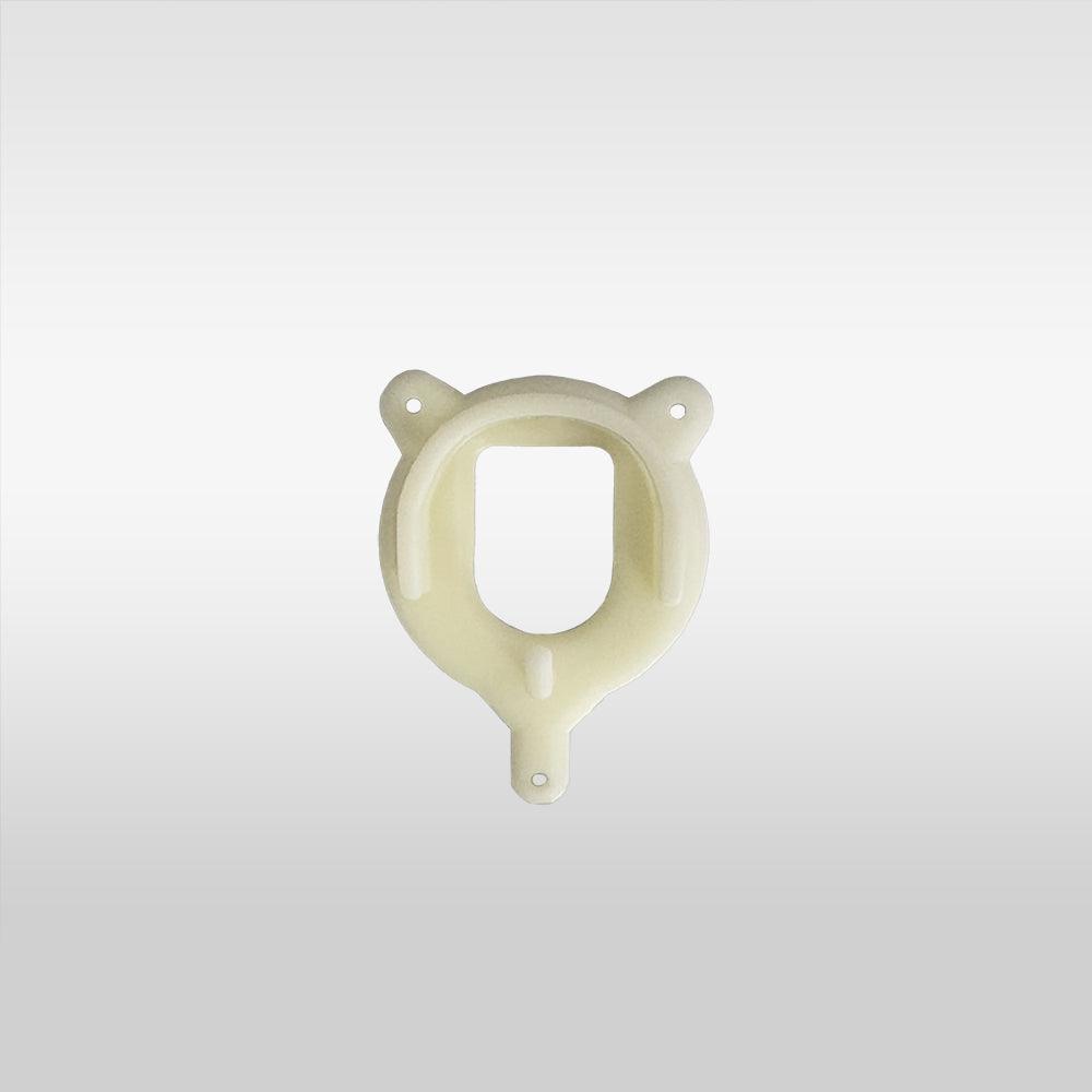 3d printed bridle hook for Breyer model horses (Scale 1:9)