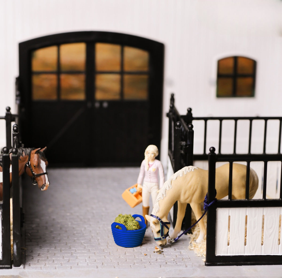 Blue Plastic bucket for Schleich model horses