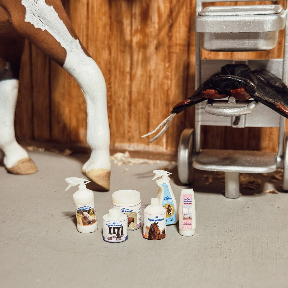 3D printed horse care products for Breyer Classics horses (Scale 1:12)
