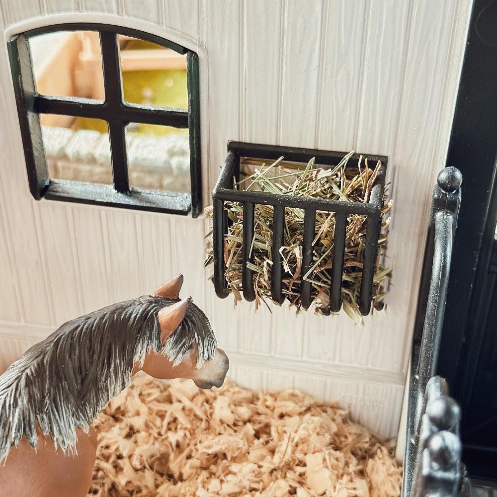 3D printed small hay rack for Schleich model horses (Scale 1:20) painted in Black